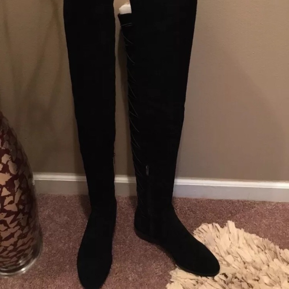 Black sued boots